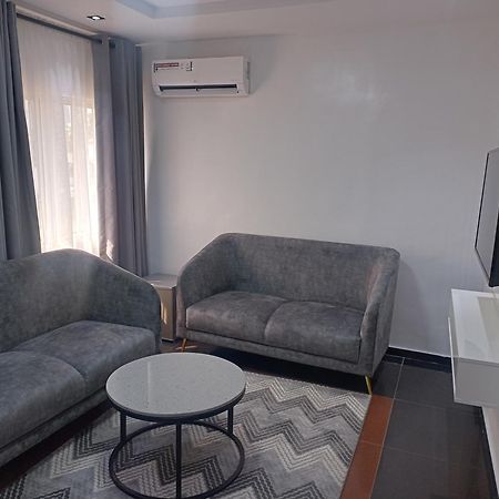 Hotel 35 Embassy Lagos Dış mekan fotoğraf