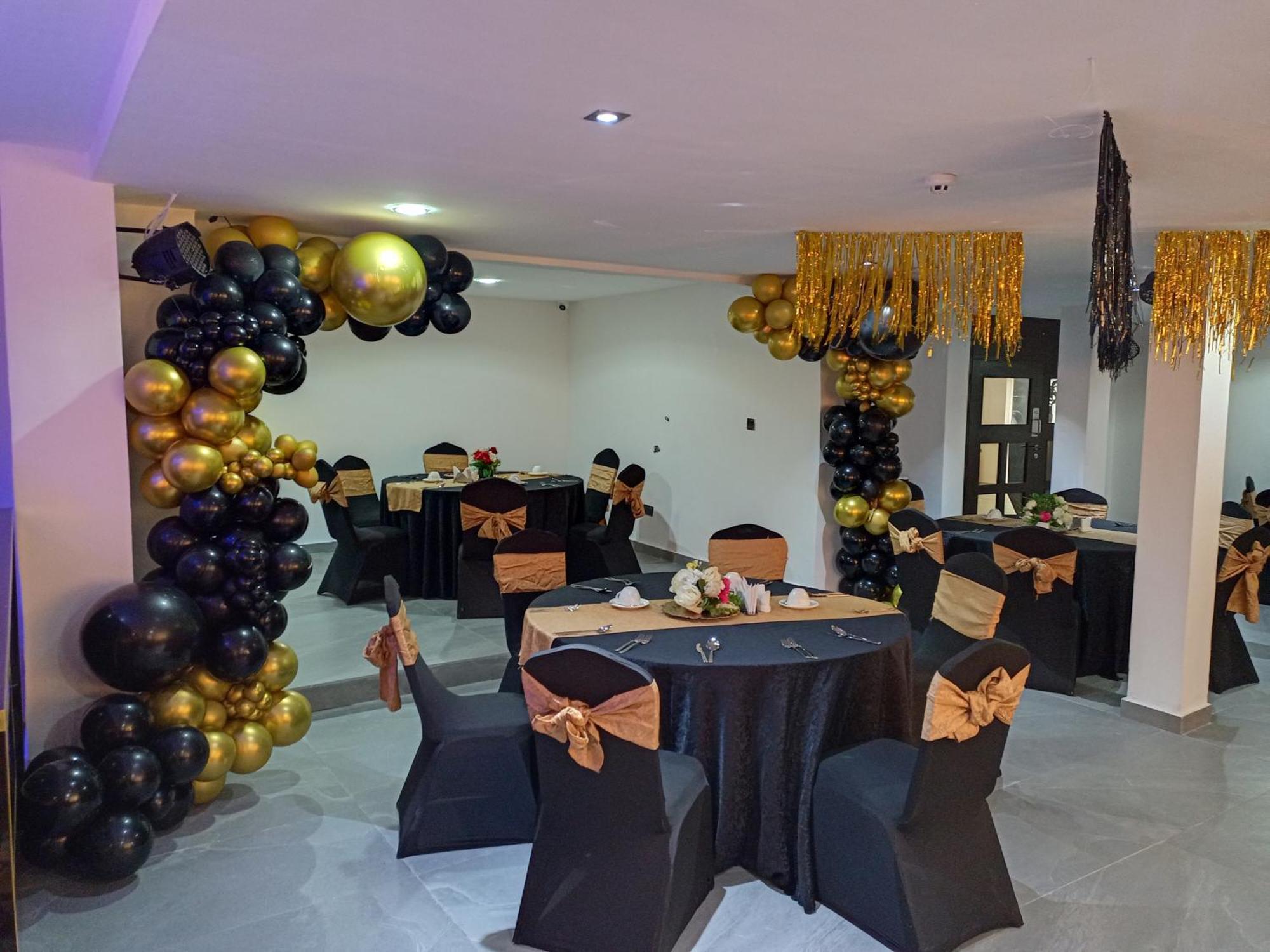Hotel 35 Embassy Lagos Dış mekan fotoğraf